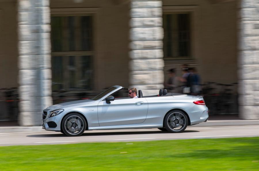  Mercedes-AMG C43 4Matic Cabriolet 2016 года  (фото 26 из 39)